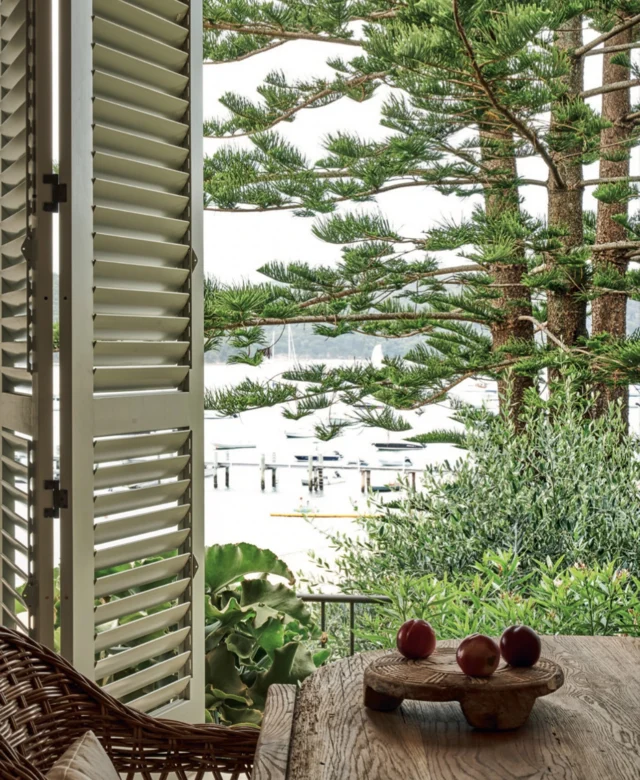 Architectural openings - doors and windows - have a positive effect on air flow, ventilating rooms naturally. Windows and doors positioned so that breezes flow from one end of the house to the other can cool rooms significantly. Having a view of the outdoors from your home whether it’s a body of water, a garden, or even just a tree, is a reliable booster of happiness and productivity. Filing an interior with plants also has salutary effects, not just because plants cleanse the air and are beautiful to look at but also because the very act of nurturing and caring for them is so life-affirming. For homes that have no views of greenery, there are less obvious ways to make you feel connected to nature. Hope you’ll pick up a copy of my new book, ‘Natural Living By Design’ @vendomepress and discover what living naturally looks like - and why it’s often missed. Also, the six surprising lessons from nature that will make you happier at home. The book is available in-store and online for you to shop today - link in bio and stories. Love, Melissa. All images from ‘Natural Living By Design’, Publisher: @vendomepress; Photography; @simonbrownphotography #natural