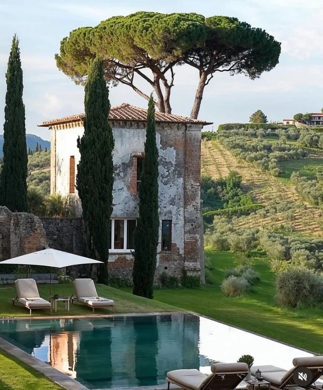 For a very old house, some very new ideas. We love it when ancient stone buildings are dragged into the 21st-century. Making their bones green. @matitectura